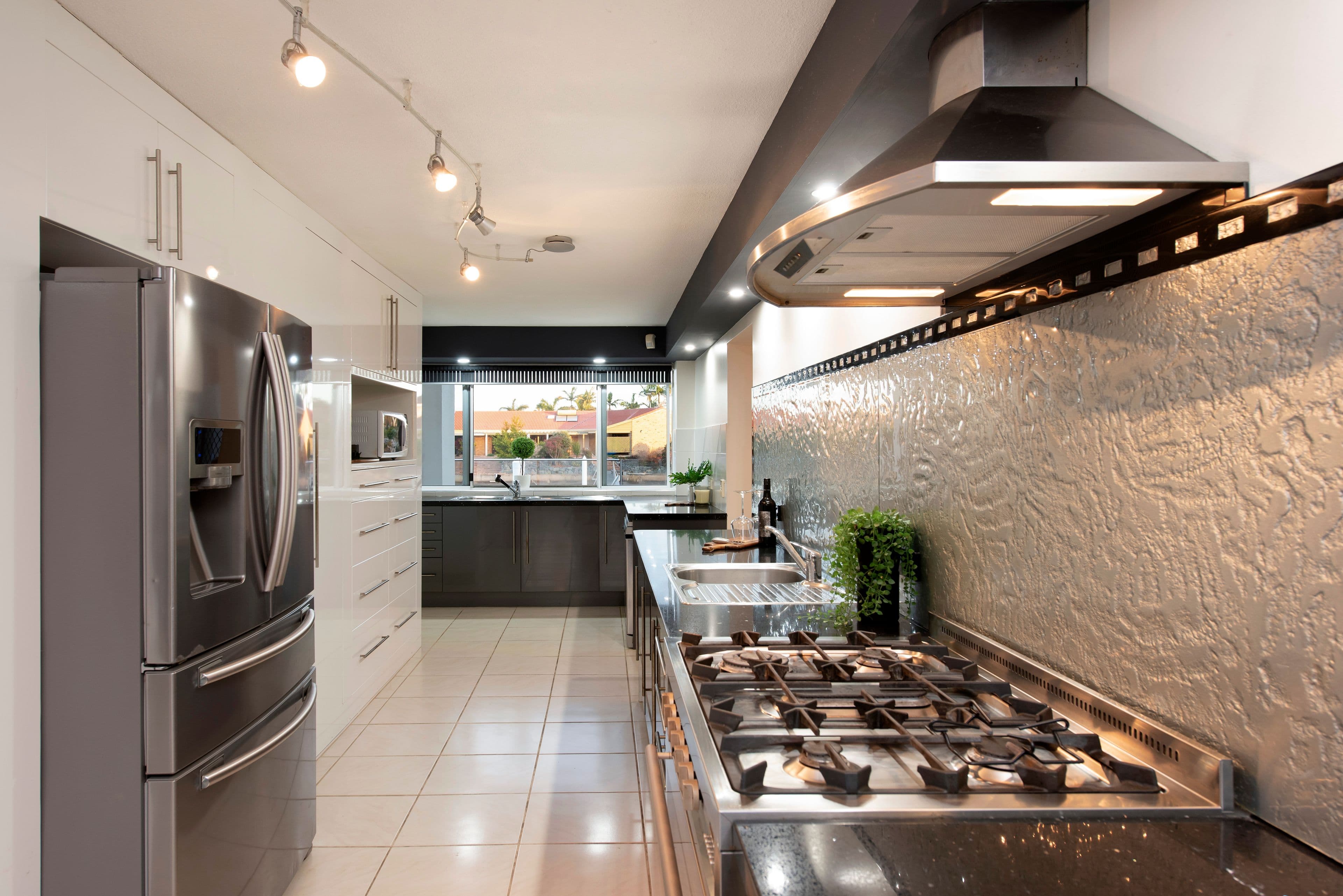 40 Courageous Court, Newport QLD 4020, Newport - Thumbnail 4