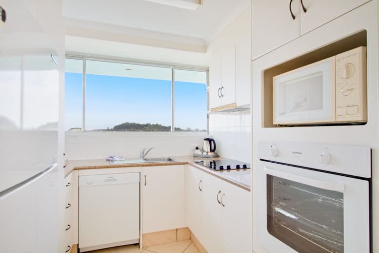 COOLANGATTA QLD 4225, Coolangatta - Thumbnail 4
