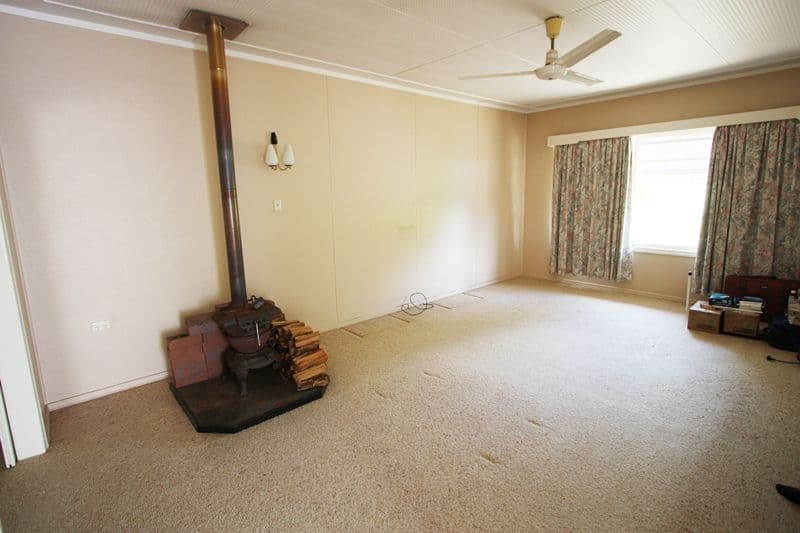 9 Iron Street, GYMPIE QLD 4570, Gympie - Thumbnail 2