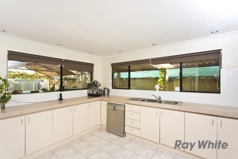 82 Brenchley Drive, Atwell WA 6164, Atwell - Thumbnail 4