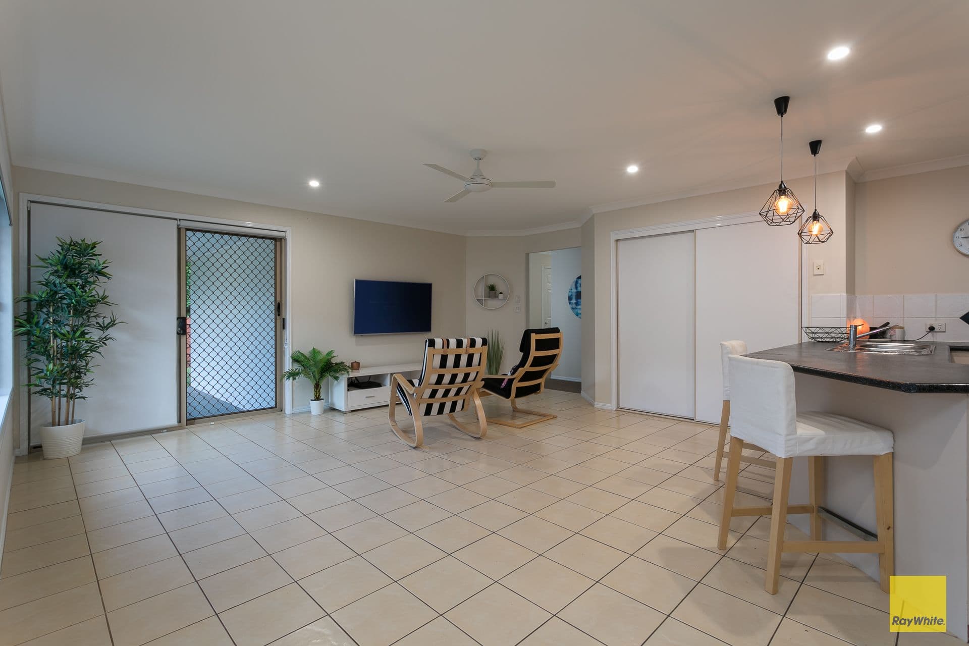 38 Bedarra Street, Redland Bay QLD 4165, Redland Bay - Thumbnail 8