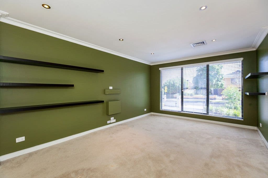 28 Sycamore Crescent, CAMPBELLFIELD VIC 3061, Campbellfield - Thumbnail 3