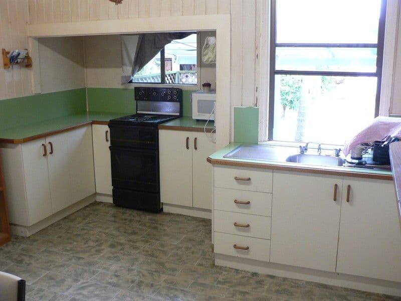 34 Glenmorris Street, NORVILLE QLD 4670, Norville - Thumbnail 3