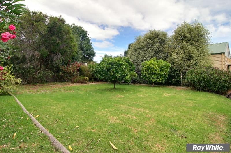 38  Seaview Avenue, MORNINGTON VIC 3931, Mornington - Thumbnail 7