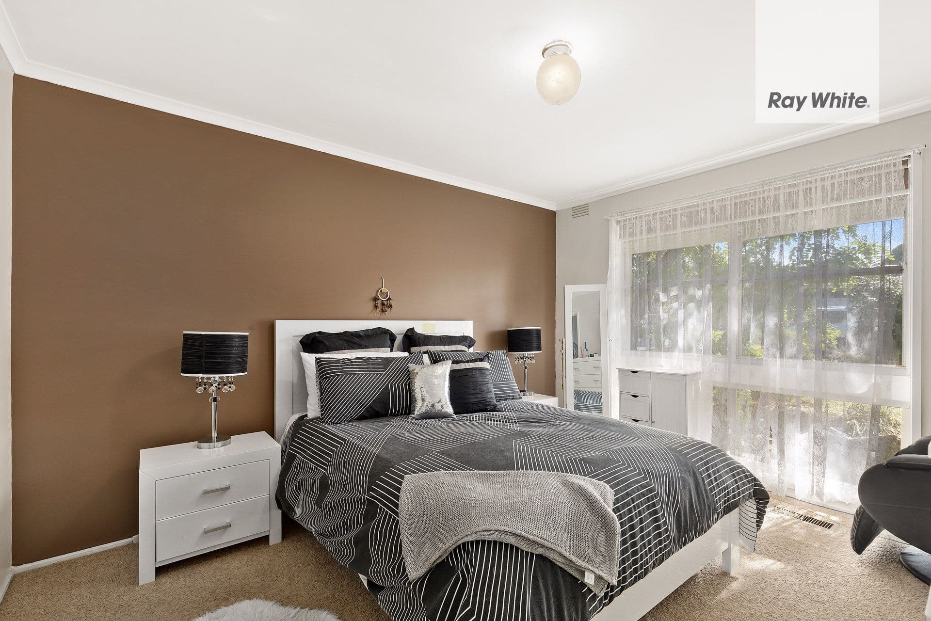 33 Allan Avenue, South Morang VIC 3752, South Morang - Thumbnail 5