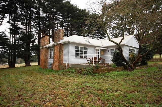 15 Bamfield Road, Mount Evelyn VIC 3796, Mount Evelyn - Image 1