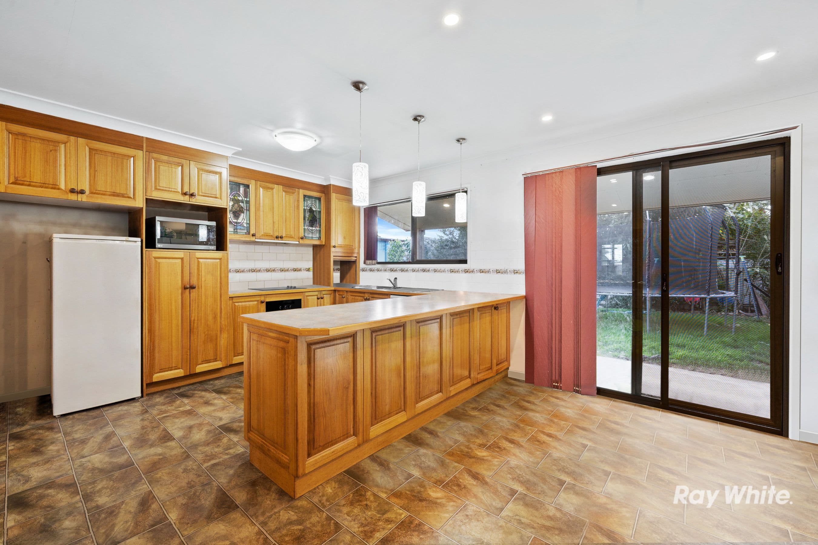 16 Carbeen Court, Logan Central QLD 4114, Logan Central - Thumbnail 3