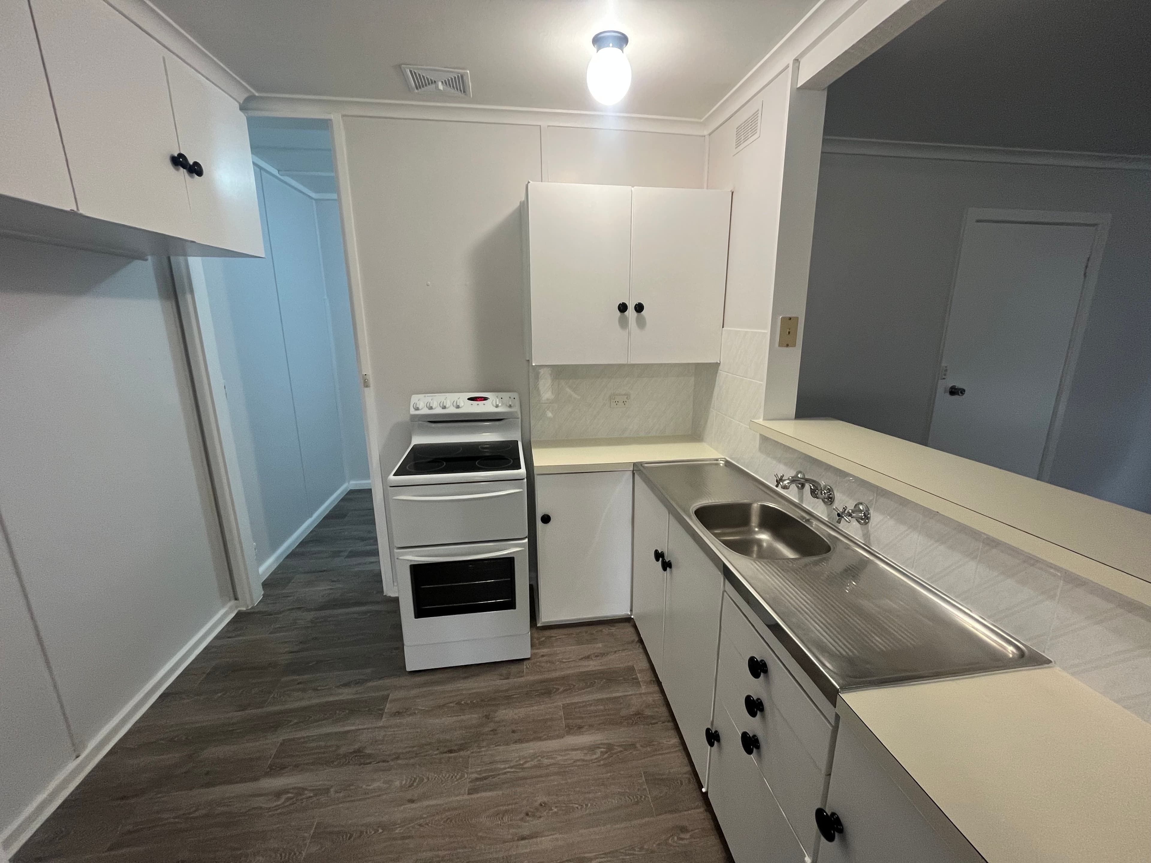 10 Mirrool Avenue, Yenda NSW 2681, Yenda - Thumbnail 7