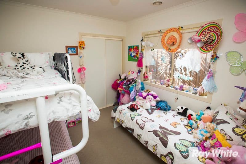 32 Sandalwood Drive, PAKENHAM VIC 3810, Pakenham - Thumbnail 6