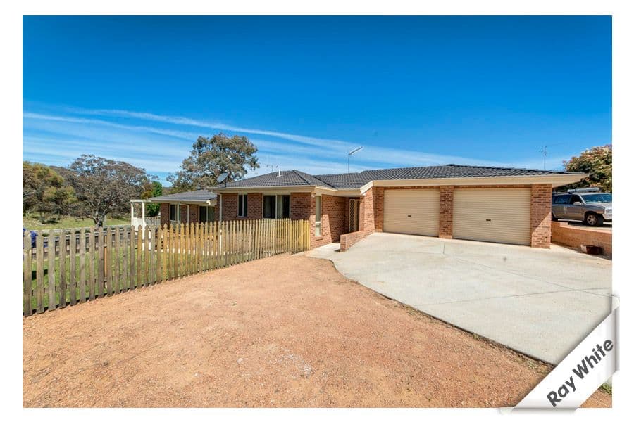16 Binaburra Place, KARABAR NSW 2620, Karabar - Image 1