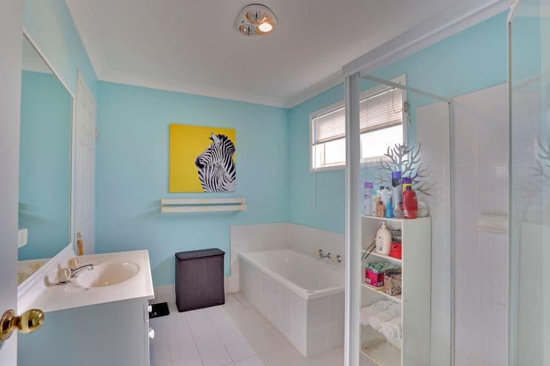 236 Cresthaven Avenue, BATEAU BAY NSW 2261, Bateau Bay - Thumbnail 7