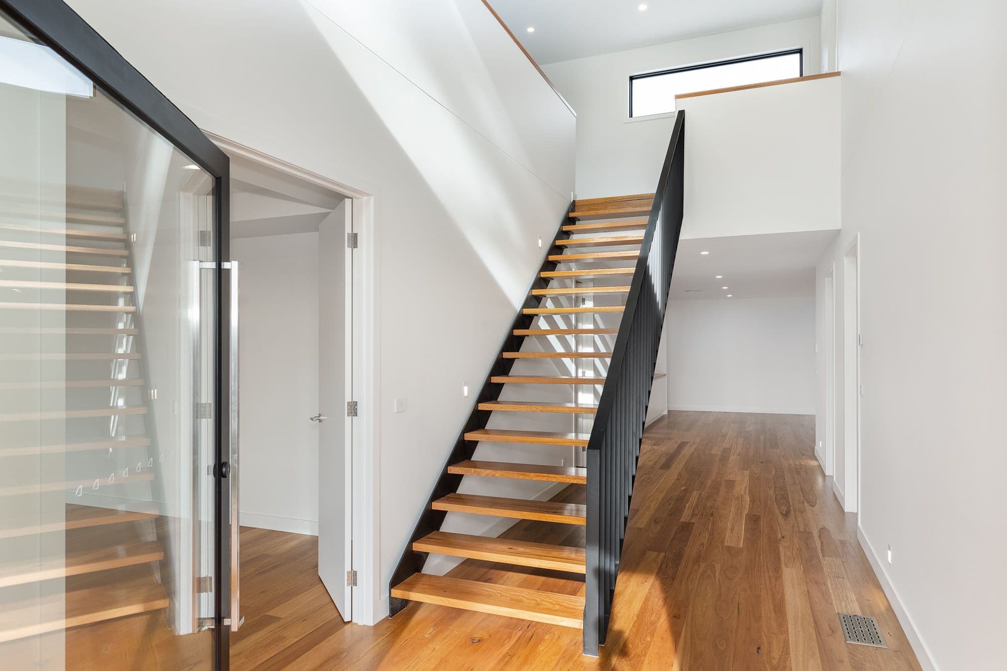 102 Brisbane Street, Berwick VIC 3806, Berwick - Thumbnail 3