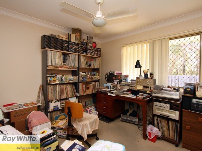 33 McKerrow Crescent, GOODNA QLD 4300, Goodna - Thumbnail 6