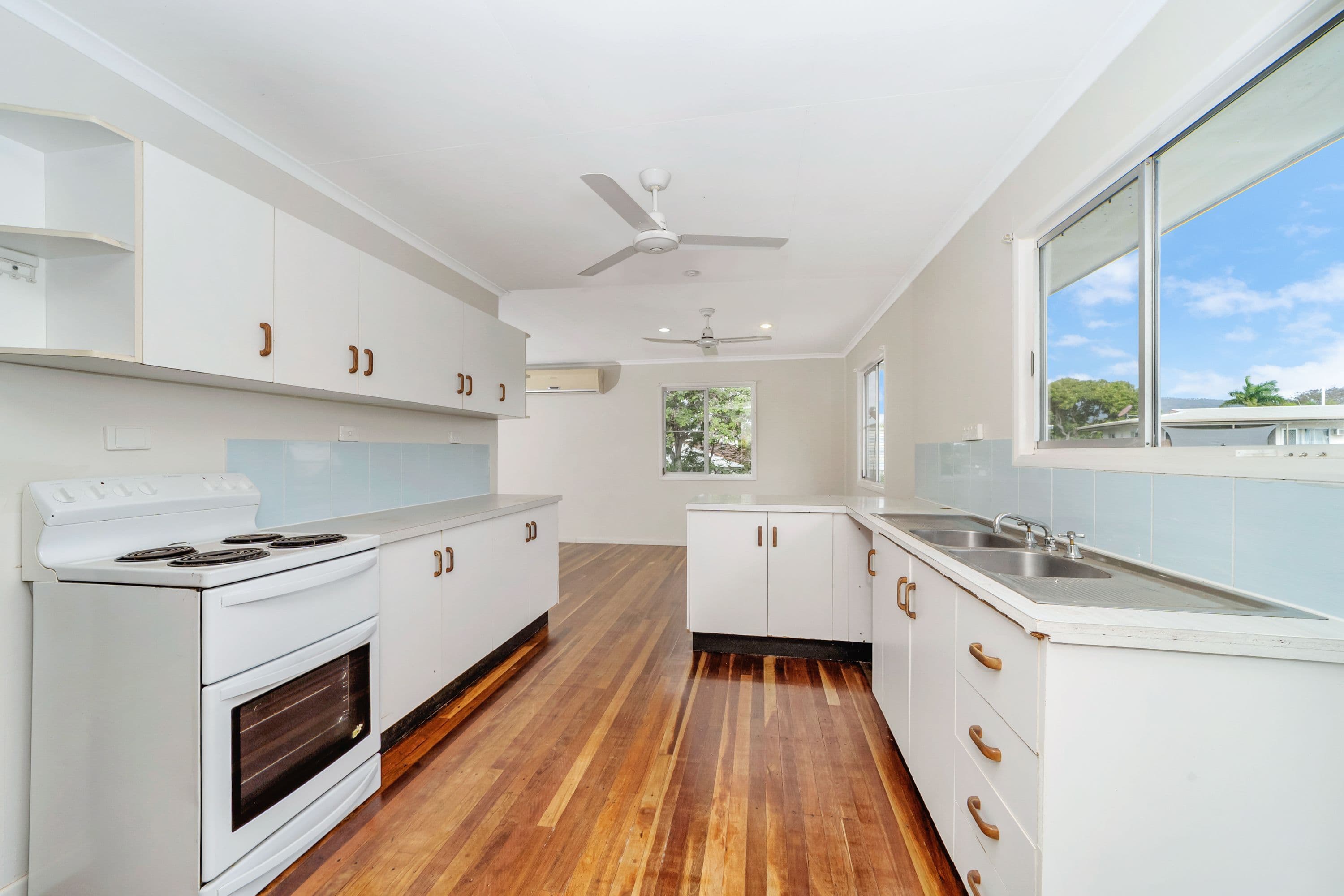 180 Mill Drive, Kirwan QLD 4817, Kirwan - Thumbnail 4