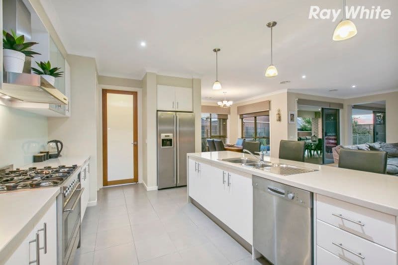 3 Ramsay Close, Pakenham VIC 3810, Pakenham - Thumbnail 5