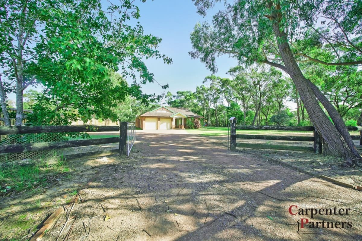 Serene Setting on 1 Acre!, Nowra - Thumbnail 2