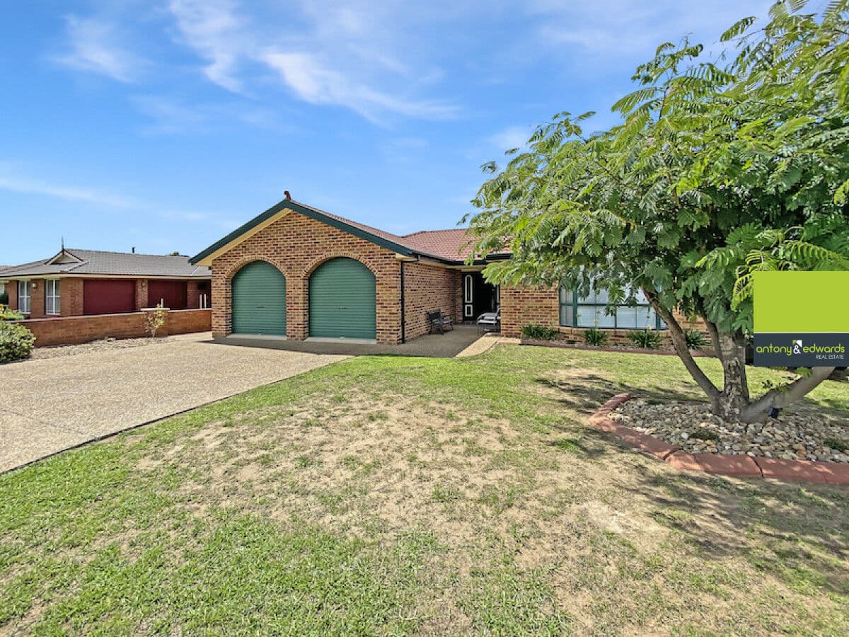 21 Paradise Place, GOULBURN NSW 2580, Goulburn - Image 1
