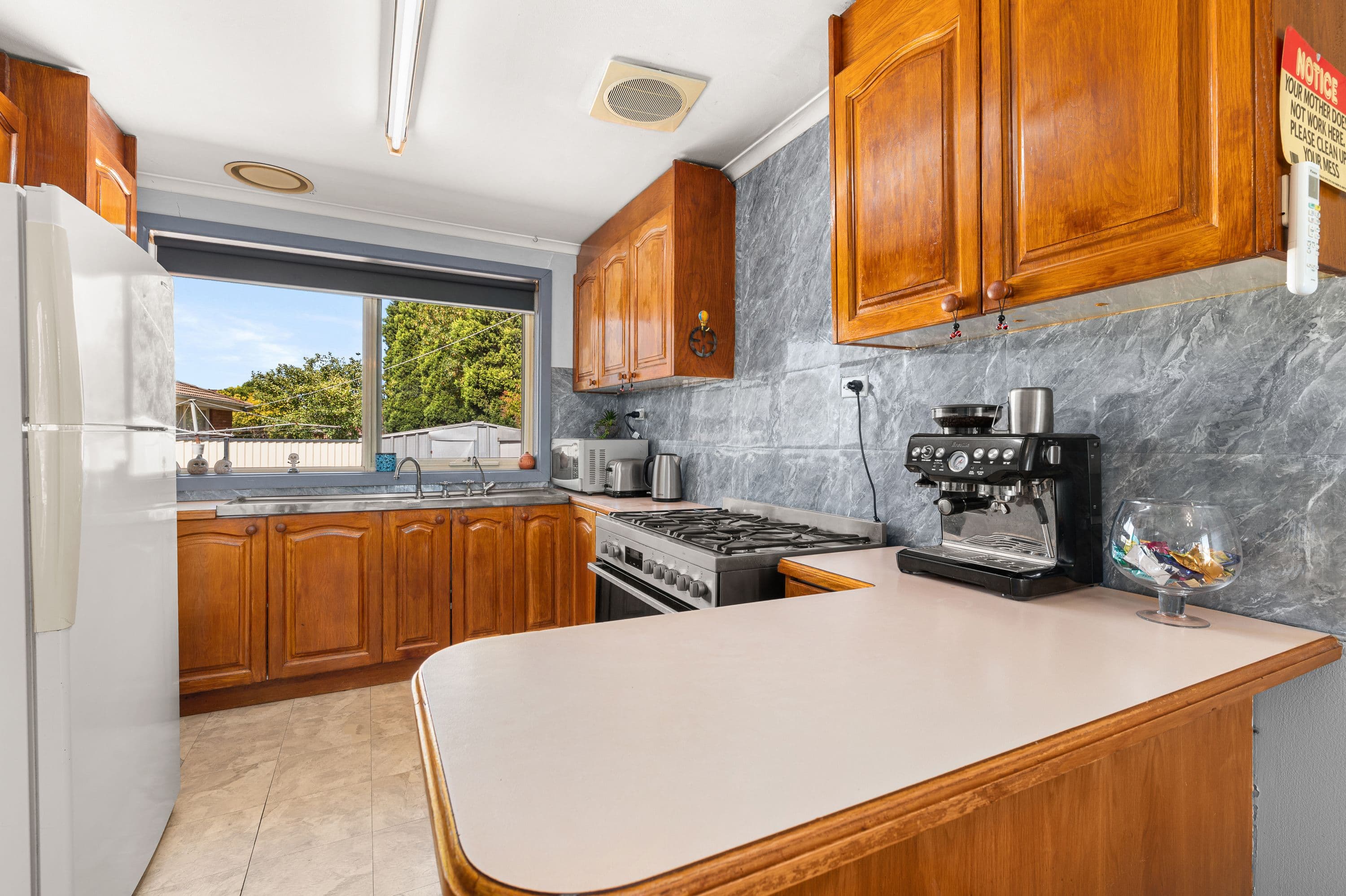 191 Victoria Drive, Thomastown VIC 3074, Thomastown - Thumbnail 2
