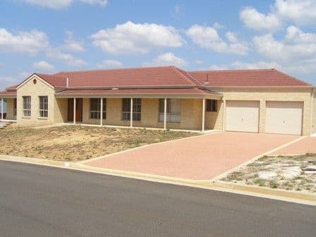 3 Lisbon Circuit, ORANGE NSW 2800, Orange - Image 1
