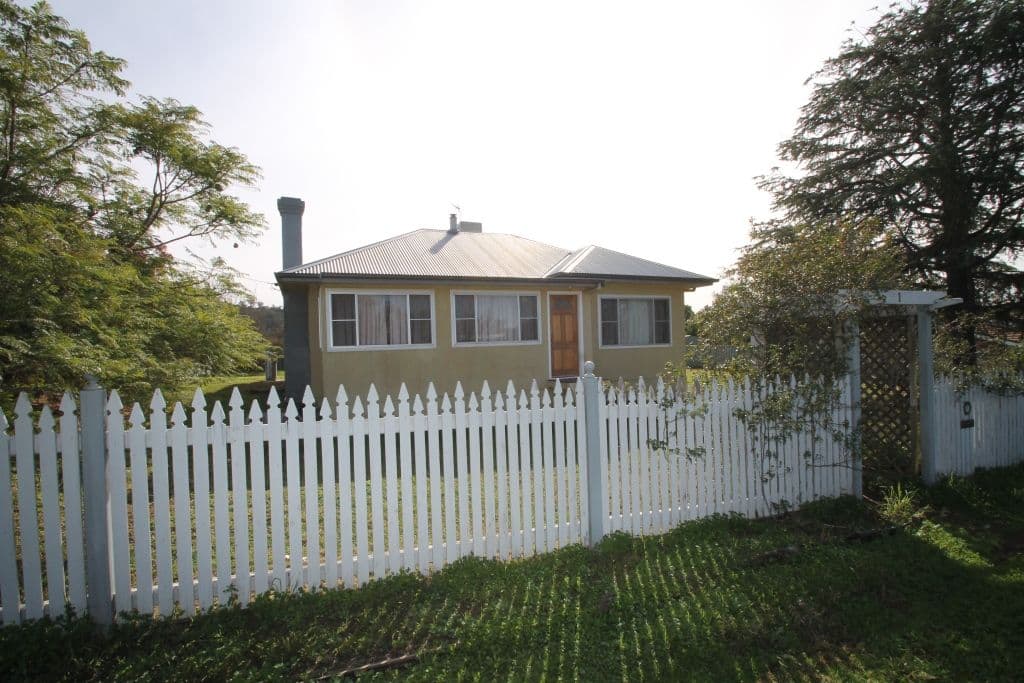 1 Russell Street, Quirindi - Image 1