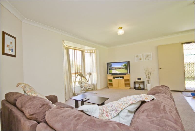 6 Caitlin Court, DECEPTION BAY QLD 4508, Deception Bay - Thumbnail 3