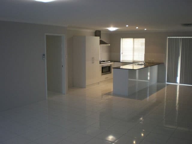 4 Ivy Way, WANDINA WA 6530, Wandina - Thumbnail 8