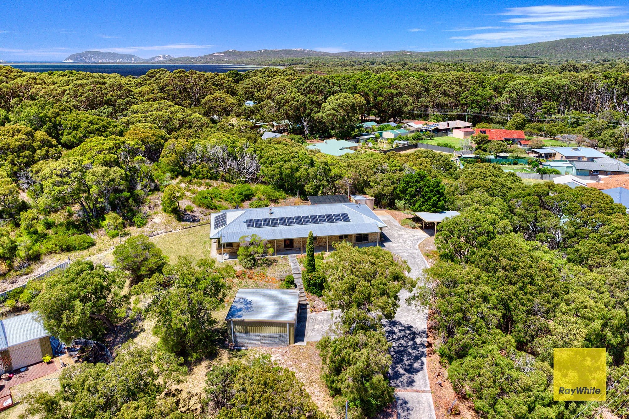 197 Bay View Drive, Little Grove WA 6330, Little Grove - Thumbnail 3