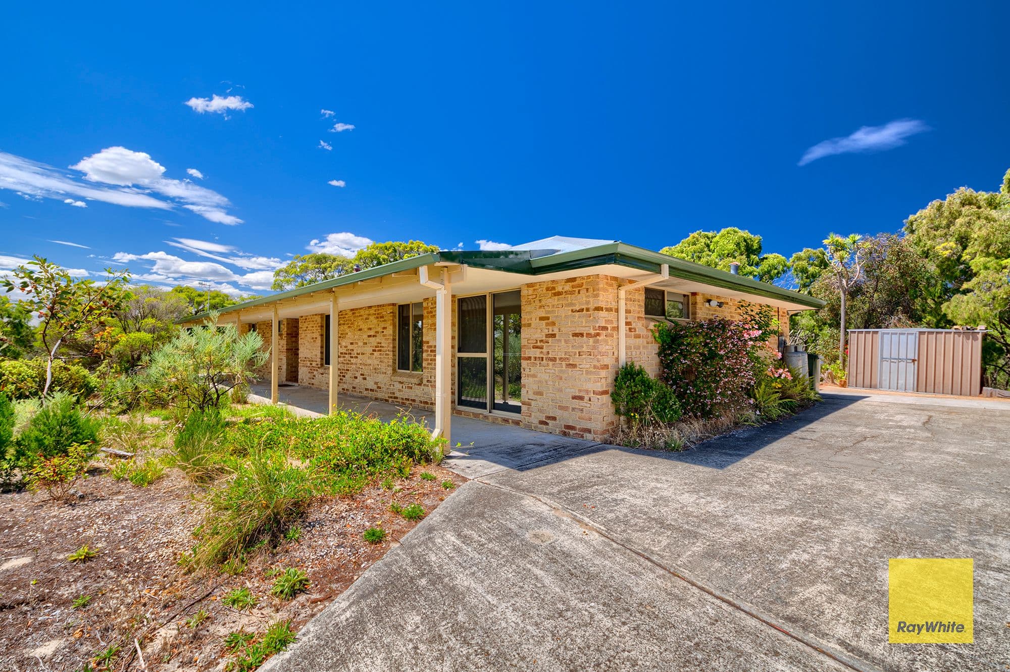 197 Bay View Drive, Little Grove WA 6330, Little Grove - Thumbnail 4