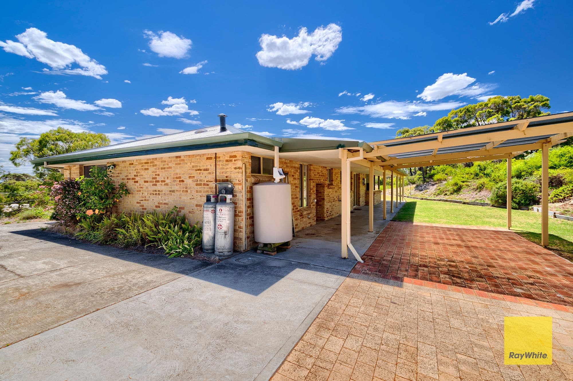 197 Bay View Drive, Little Grove WA 6330, Little Grove - Thumbnail 5