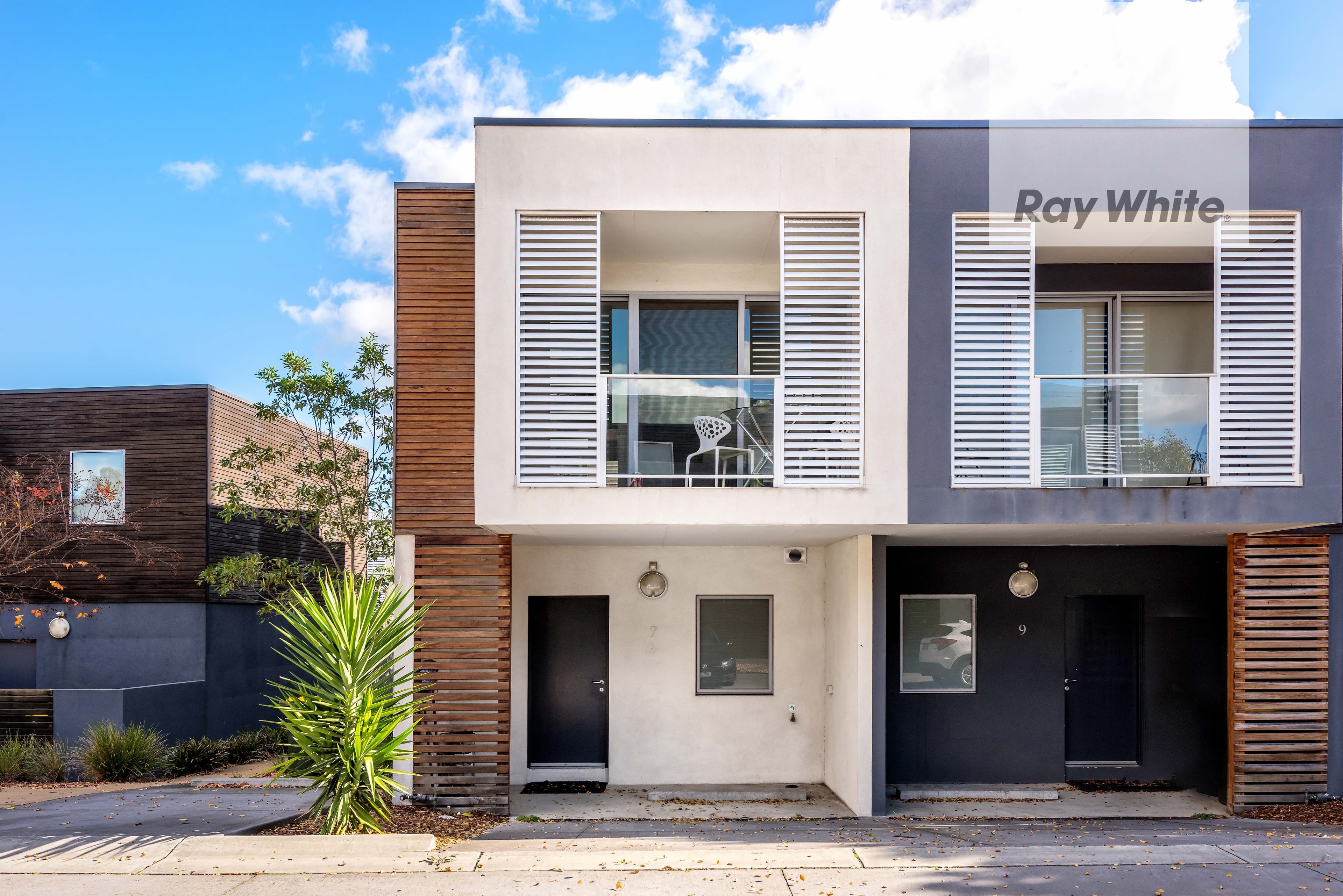 7 Grasstree Way, Bundoora VIC 3083, Bundoora - Thumbnail 2