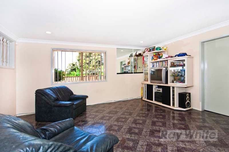 7  Landy Close, EDENSOR PARK NSW 2176, Edensor Park - Thumbnail 8