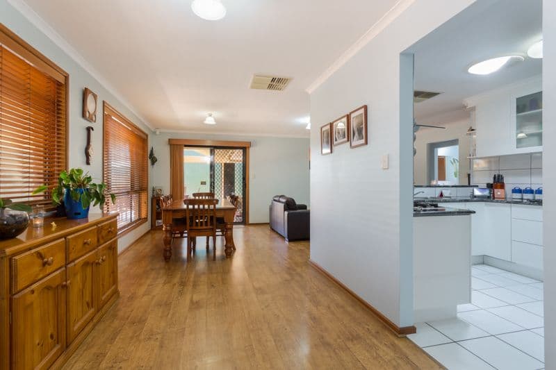 2 Stuart Court, Parafield Gardens SA 5107, Parafield Gardens - Thumbnail 4