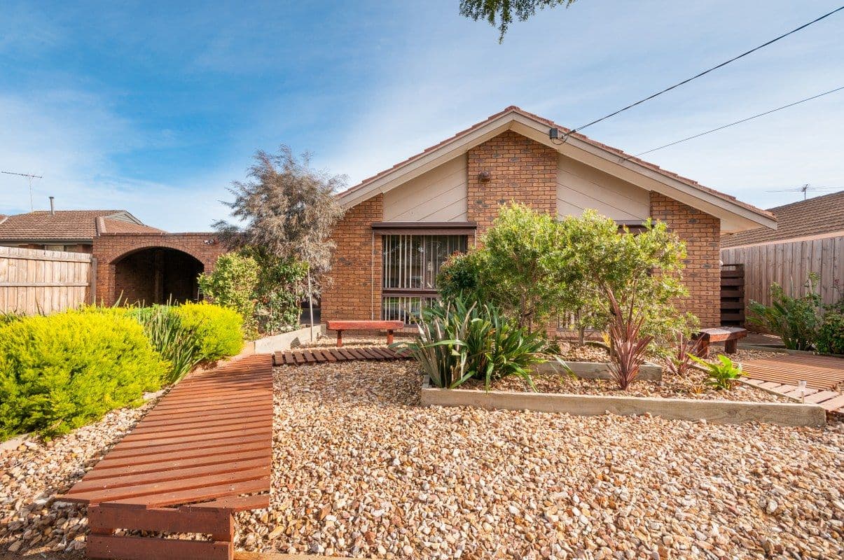 7 Kingston Heath Court, CRAIGIEBURN VIC 3064, Craigieburn - Thumbnail 2