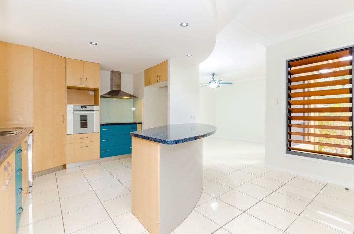 24 Waratah Street, Kin Kora QLD 4680, Kin Kora - Thumbnail 4