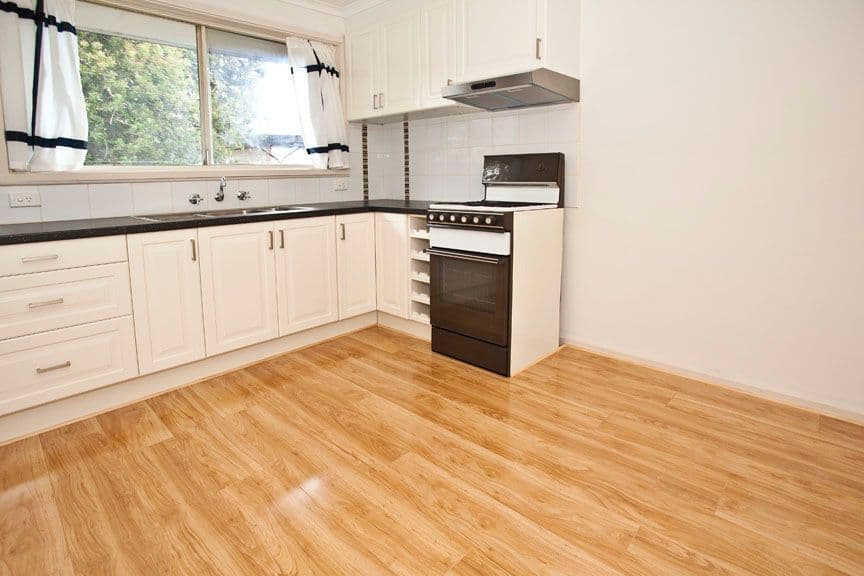 33 Milton Avenue, CLAYTON SOUTH VIC 3169, Clayton South - Thumbnail 3