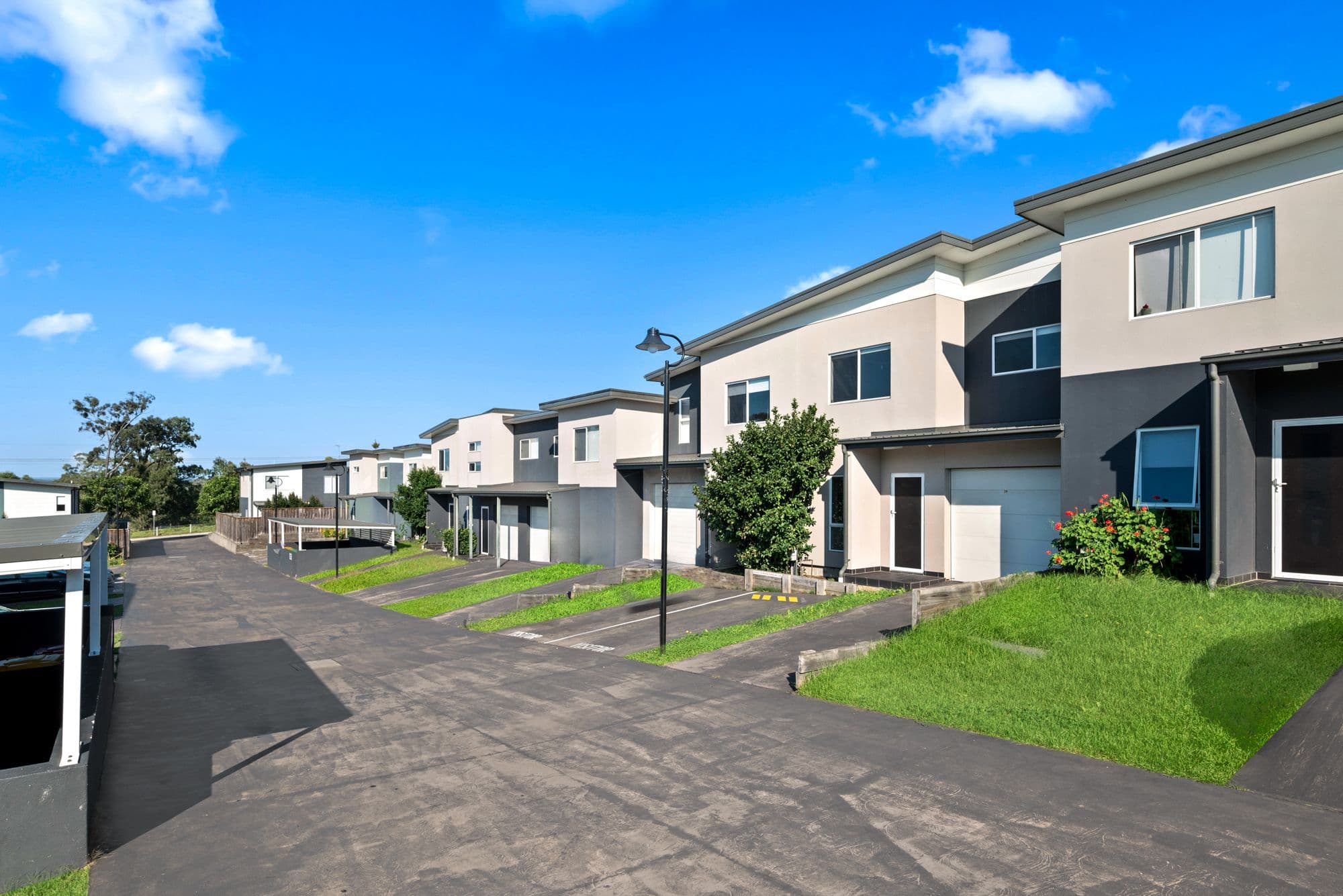 19/52A Atlantic Boulevard, Glenfield NSW 2167, Glenfield - Thumbnail 2