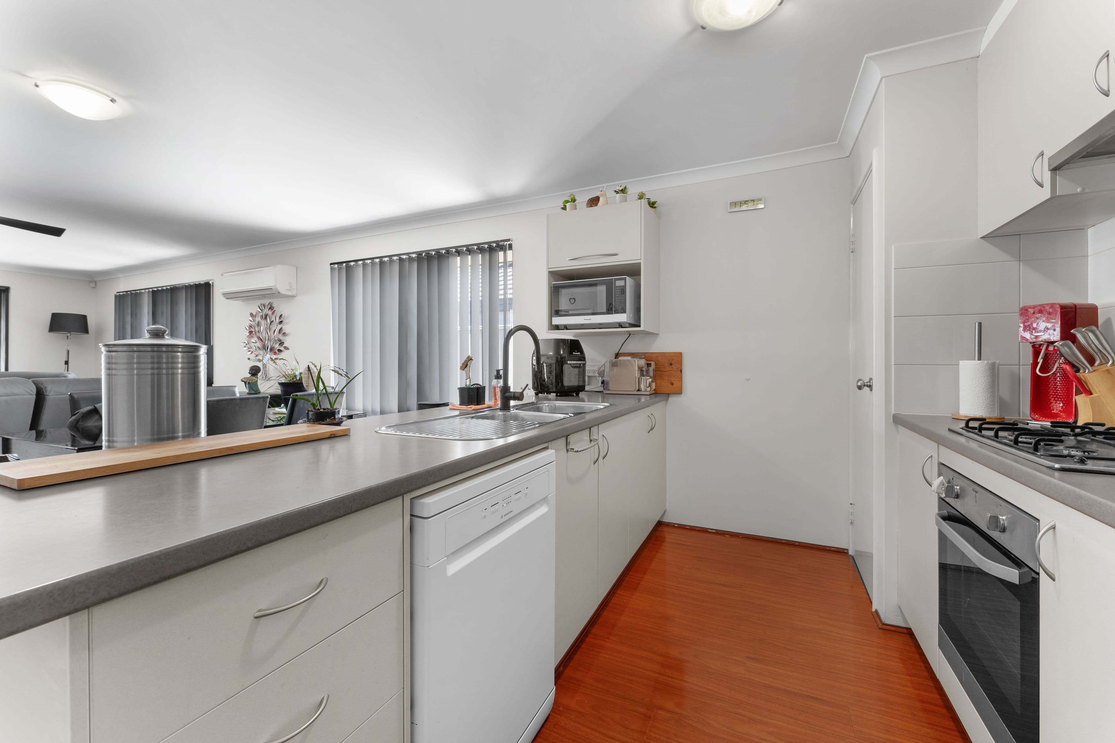 27 Camelot Street, Baldivis WA 6171, Baldivis - Thumbnail 8