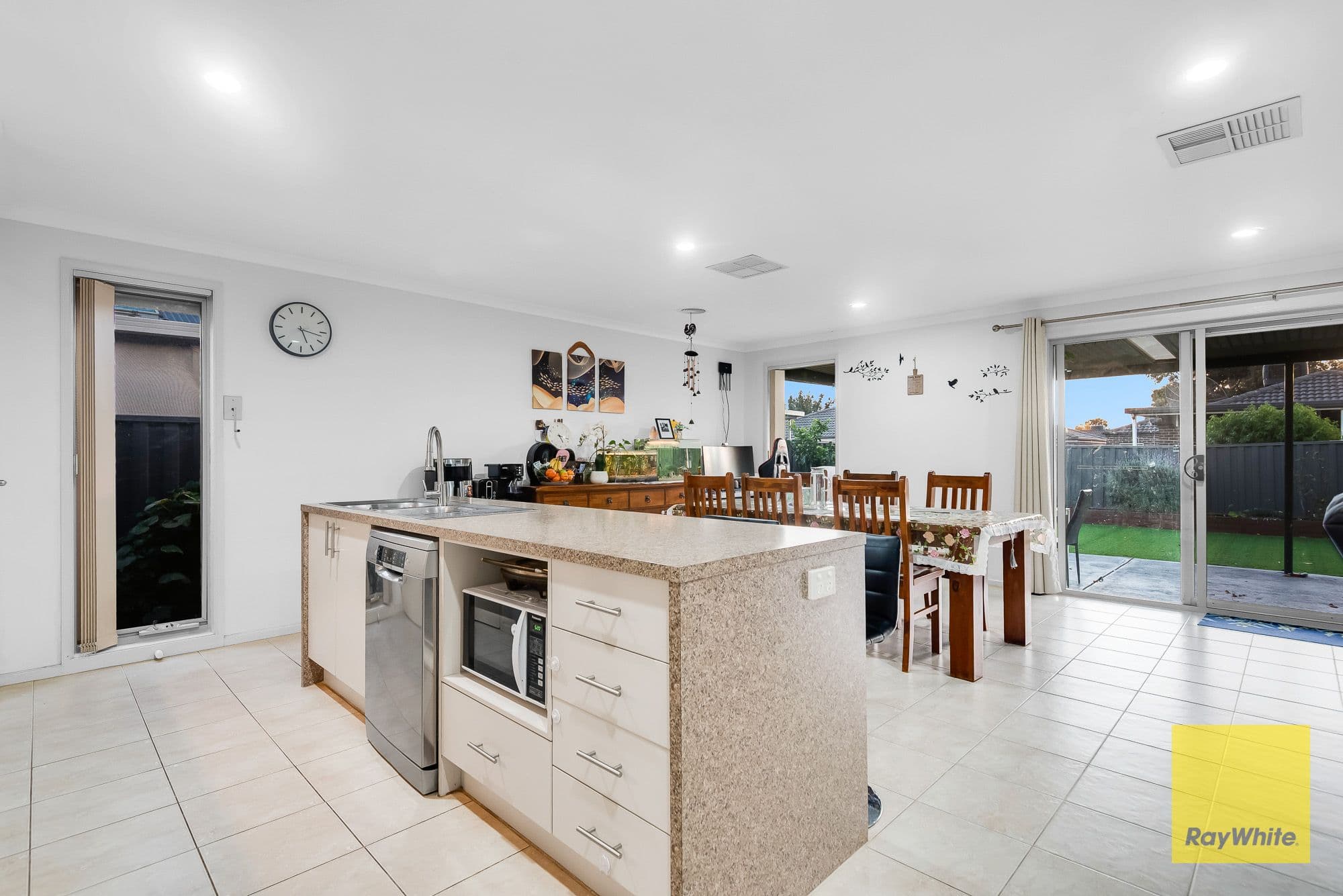 547 Morris Road, Truganina VIC 3029, Truganina - Thumbnail 4