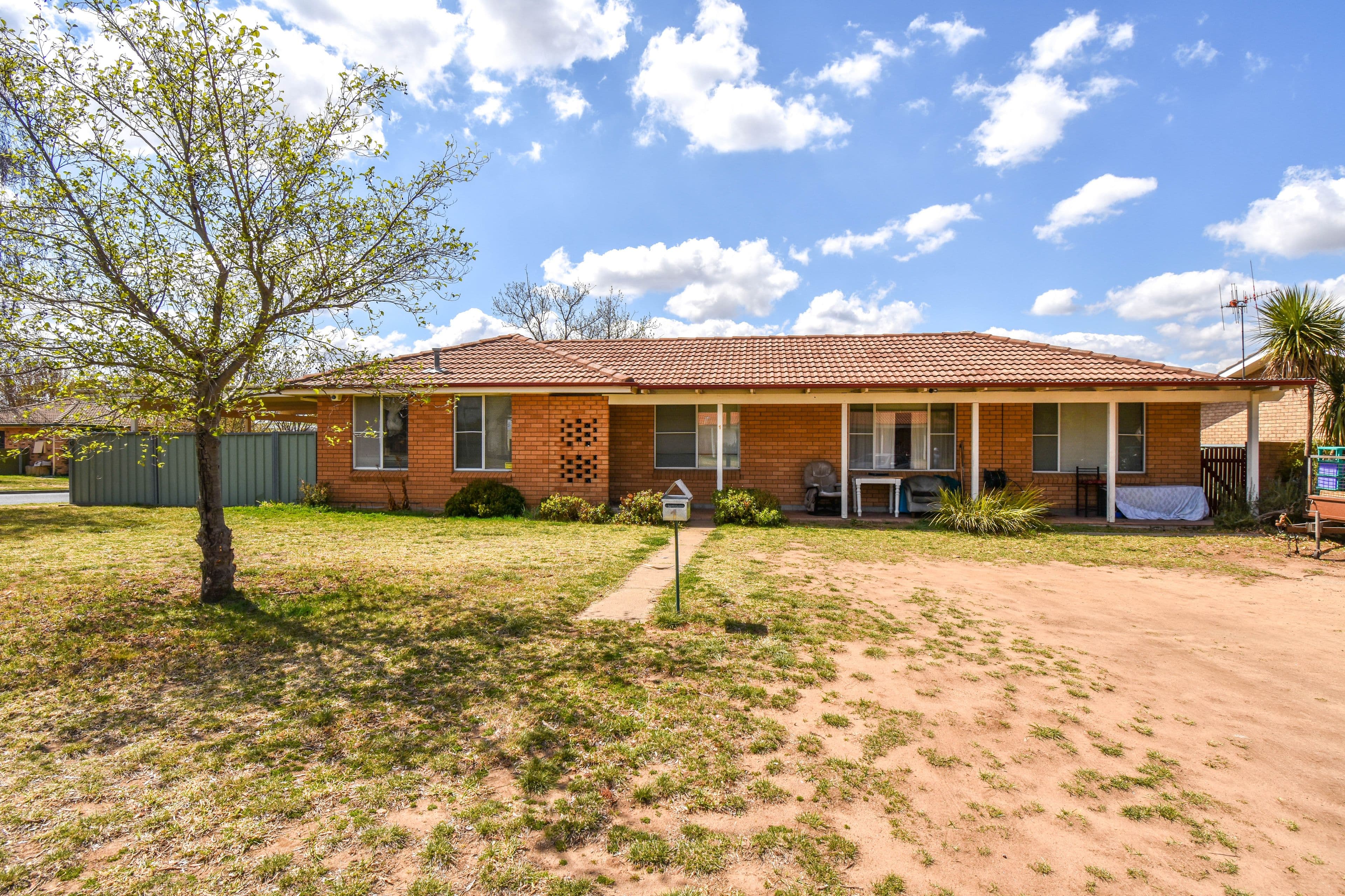1 Bouffler Close, Kelso - Image 1