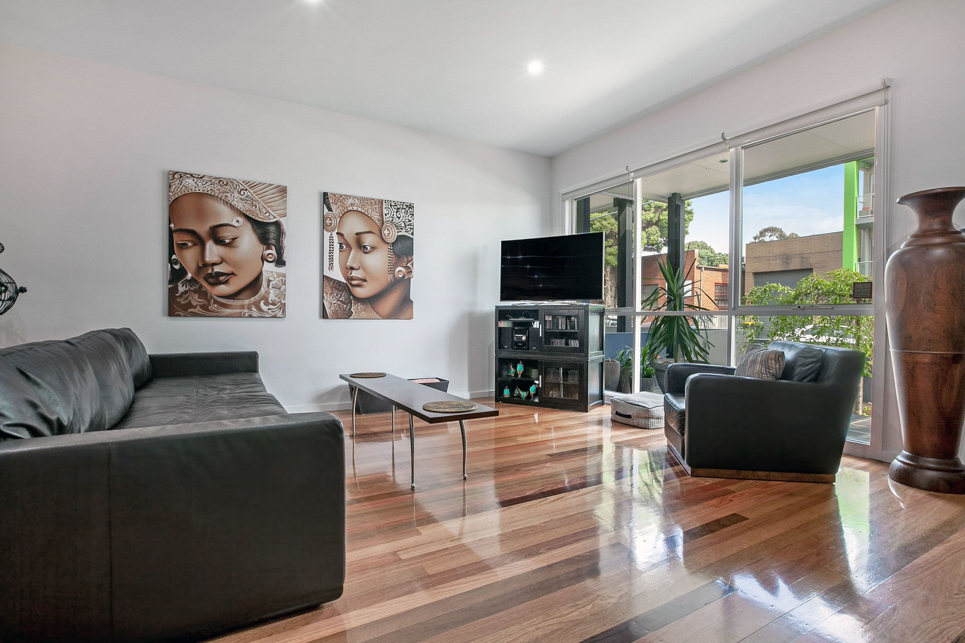 28 Warrs Avenue, Preston VIC 3072, Preston - Thumbnail 2