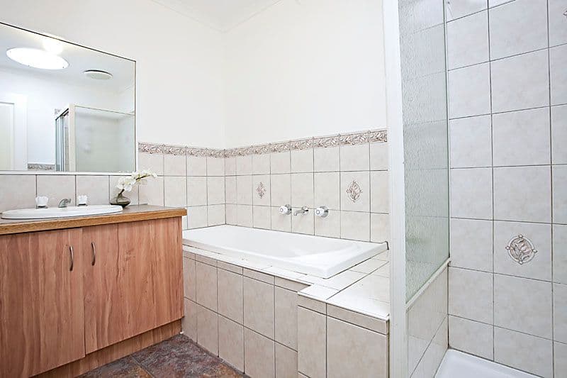 60 Vincent Avenue, ST ALBANS VIC 3021, St Albans - Thumbnail 5