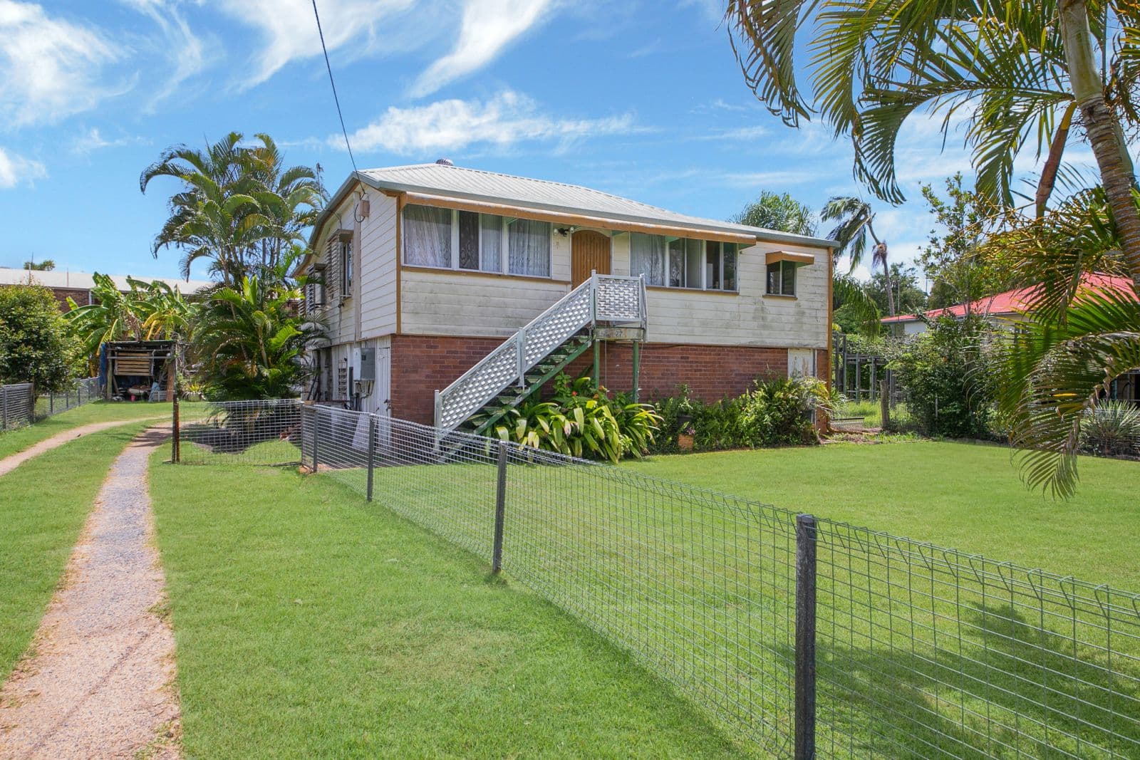 77 Whitman Street, Yeppoon QLD 4703, Yeppoon - Thumbnail 2