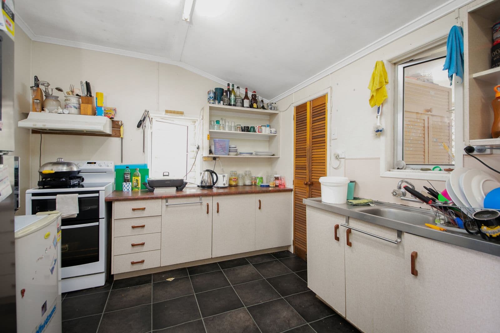 77 Whitman Street, Yeppoon QLD 4703, Yeppoon - Thumbnail 7