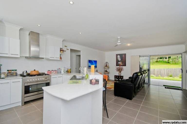 14 Staatz Court, Tallebudgera QLD 4228, Tallebudgera - Thumbnail 4