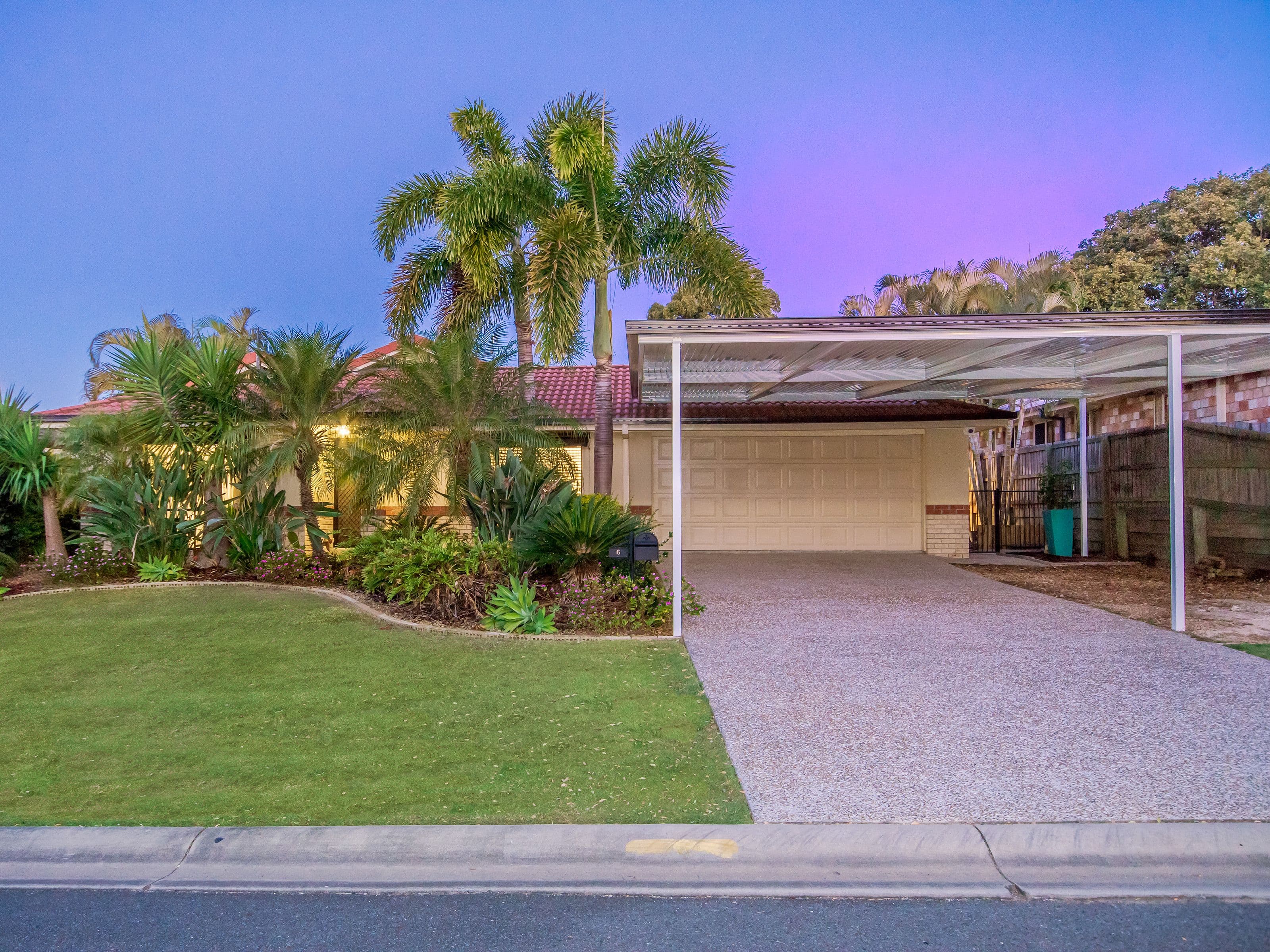 6 Tandanus Court, Oxenford QLD 4210, Oxenford - Thumbnail 2