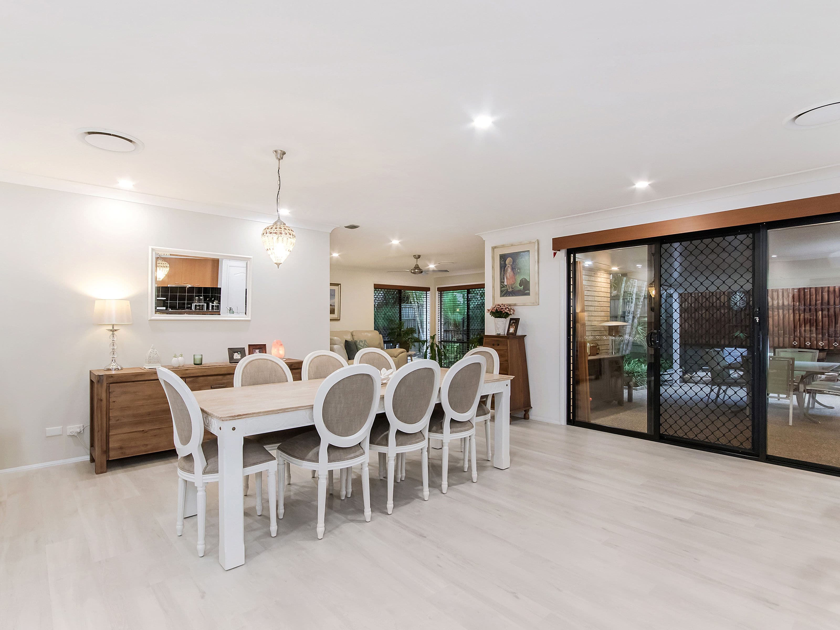 6 Tandanus Court, Oxenford QLD 4210, Oxenford - Thumbnail 8