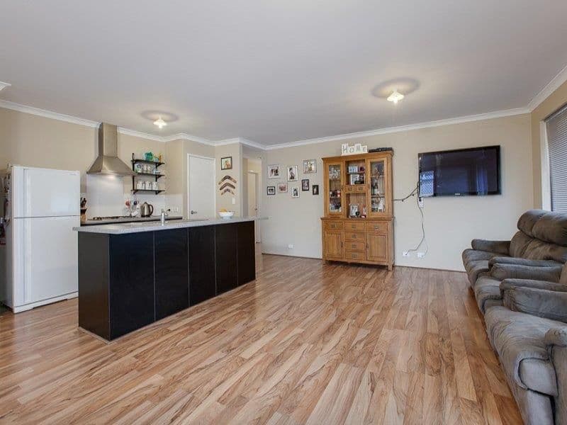 22 Buttermere Approach, Waikiki WA 6169, Waikiki - Thumbnail 4