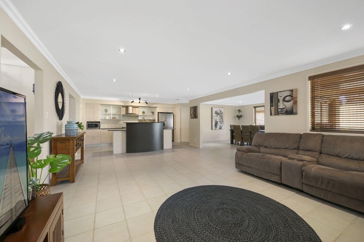 12 Whipbird Street, Maryland NSW 2287, Maryland - Thumbnail 3