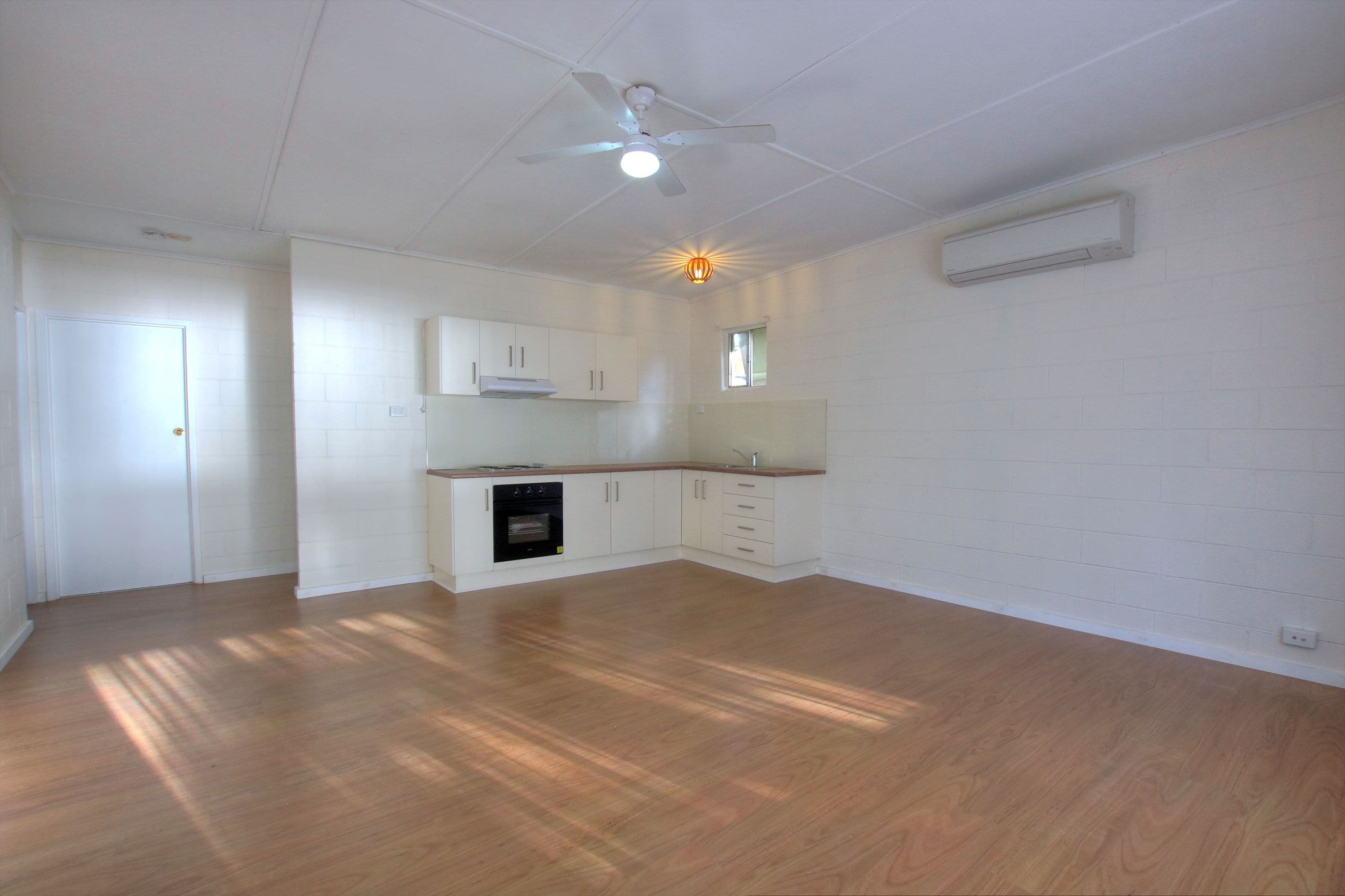 18 Queen Elizabeth Drive, Barmera SA 5345, Barmera - Thumbnail 3