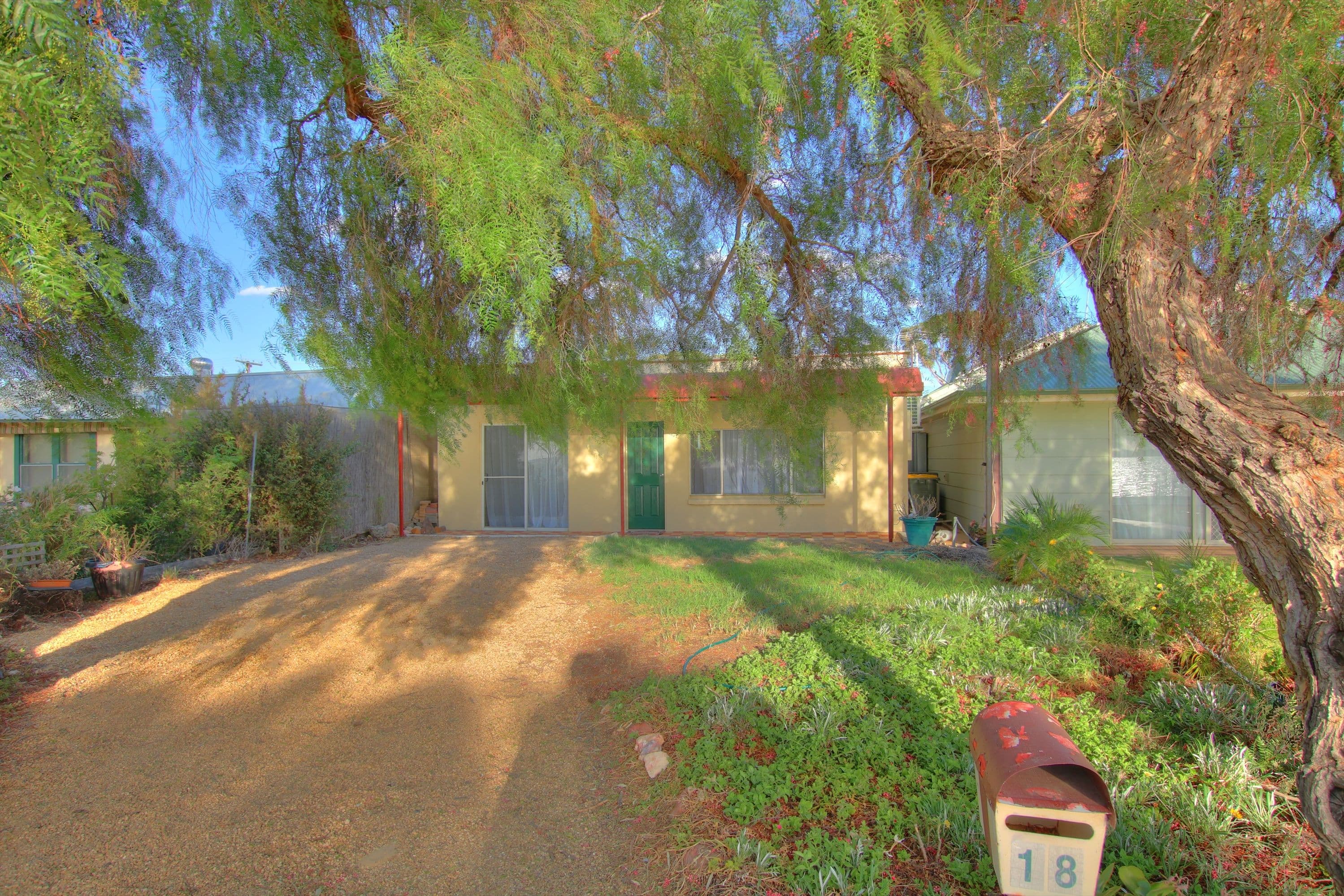 18 Queen Elizabeth Drive, Barmera SA 5345, Barmera - Thumbnail 7
